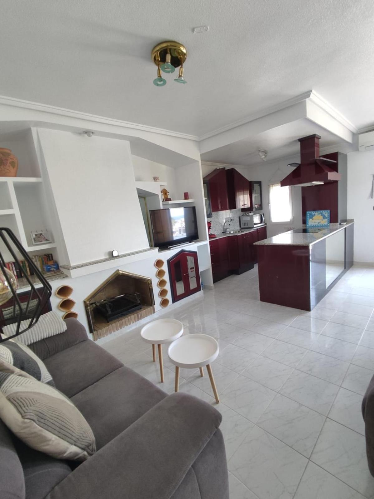 Schoenes Ruhiges Rooftop Apartment Mit Grosser Dachterrasse Torrevieja Esterno foto